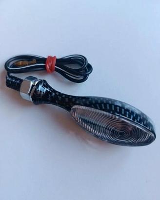 Coppia Frecce LED Valtermoto Slim Carbon Look