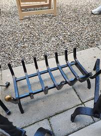 set di attrezzi per camino