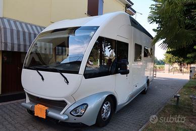 Euramobil terrestre integra 710. Patente B