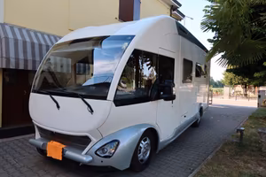 Euramobil terrestre integra 710. Patente B