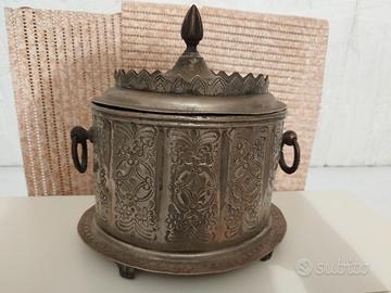 Antica scatola  per il Te o Spezie