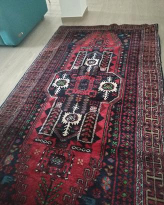 Tappeto persiano (o iraniano) annodato a mano