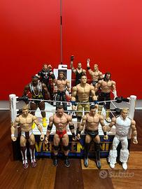 Lotto 12 Action Figures Wrestling WWE