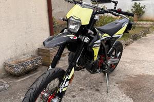 Fantic 50cc racing motard