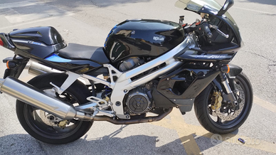 Aprilia SL 1000 Falco