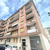 AMPIO E LUMINOSO TRILOCALE RISTRUTTURATO