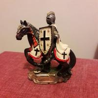 statua in resina cavaliere medioevale