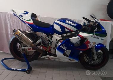 Yamaha R6 supersport