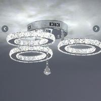 Lampadario moderno ad anelli in cristallo