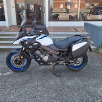 Suzuki V Strom DL 650 XT Explorer