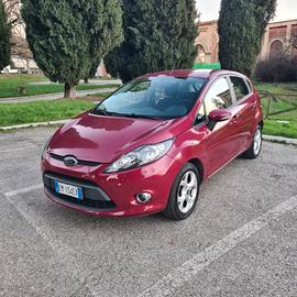 Ford Fiesta 1.2 benzina 2012 neopatemtati gioiello