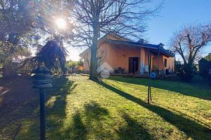 VILLA SINGOLA A ARDEA