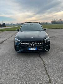 Auto Mercedes-benz Gla 200d Premium