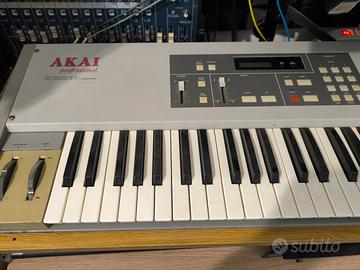 Akai AX 73 