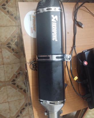 scarico akrapovic 