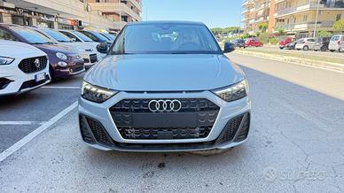 Audi A1 SPB 30 TFSI S tronic line edition LED NAVI