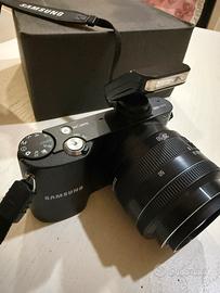 Macchina fotografica Samsung Nx1000