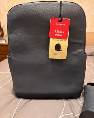 Moleskine Classic Leather Backpack, Avio