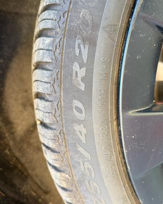 Pirelli Scorpion All Season SF2 255/40 R20 101H XL