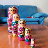 Matrioske russe dipinte a mano, originali