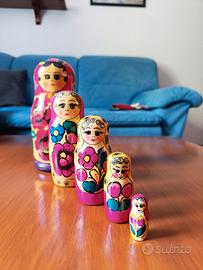 Matrioske russe dipinte a mano, originali