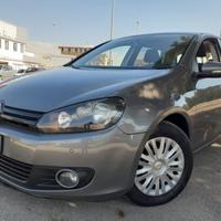 Volkswagen Golf 1.6 TDI DPF 3P TRENDLINE