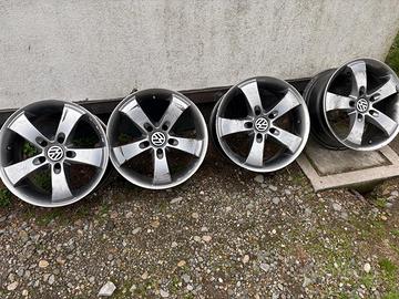 Set cerchi in lega Volkswagen