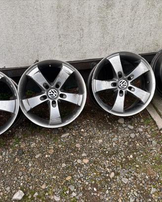 Set cerchi in lega Volkswagen
