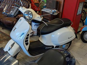 vespa piaggio 300 gts ABS  CERTIFICATA