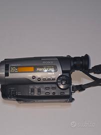 VIDEOCAMERA SONY CCD-TR620E  Handycam