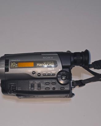 VIDEOCAMERA SONY CCD-TR620E  Handycam