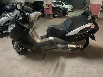 Scooter peugeot satelis 500