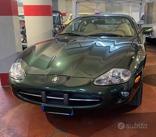 Jaguar XK8