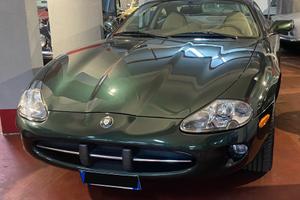 Jaguar XK8