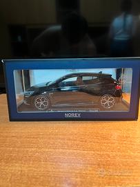 Renault Megane R.S. Trophy 1/18 Norev
