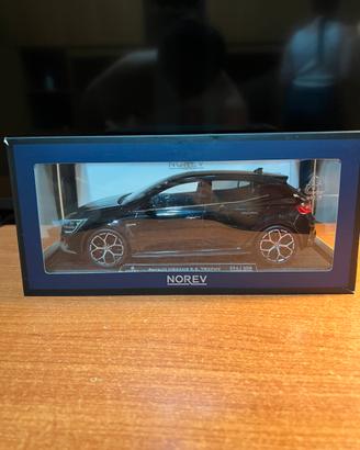 Renault Megane R.S. Trophy 1/18 Norev