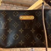 POCHETTE EVA