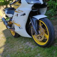 Kawasaki ninja zx6r - 10/2001