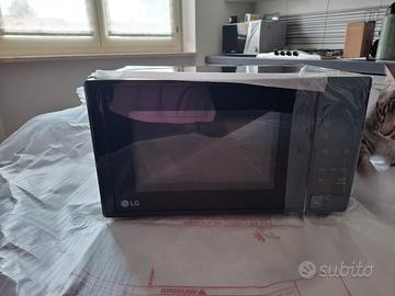 microonde Lg 800 watt  NUOVO 