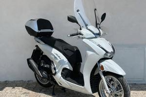 Honda SH 350 – 10/ 2021 – Condizioni pari al nuovo