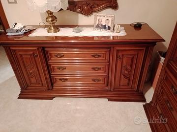 camera da letto in legno massiccio