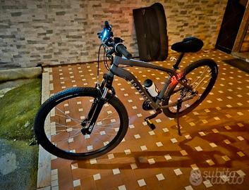 Bici nuova montabike Uomo.