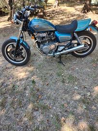 moto Honda CMT 400
