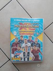 Raccoglitore con 380 carte Adrenalyn 2018/2019