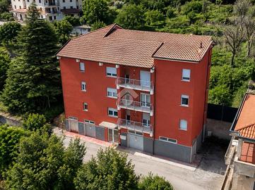 4 LOCALI A L'AQUILA