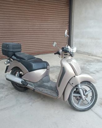 Aprilia Scarabeo 250