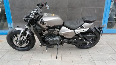 Benelli Leoncino Bobber 400