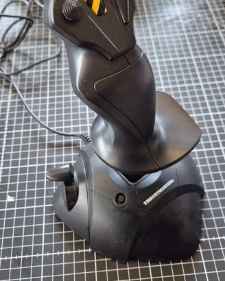 Joystick Thrustmaster USB per PC