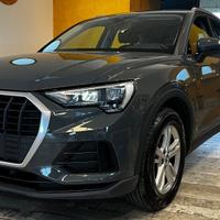 AUDI Q3 35 TDI quattro Business
