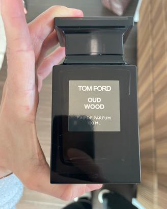 Profumo tom ford oud wood